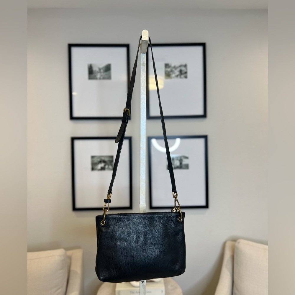 Henri Bendel Black Leather Crossbody with gold hardware - Picture 4 of 8